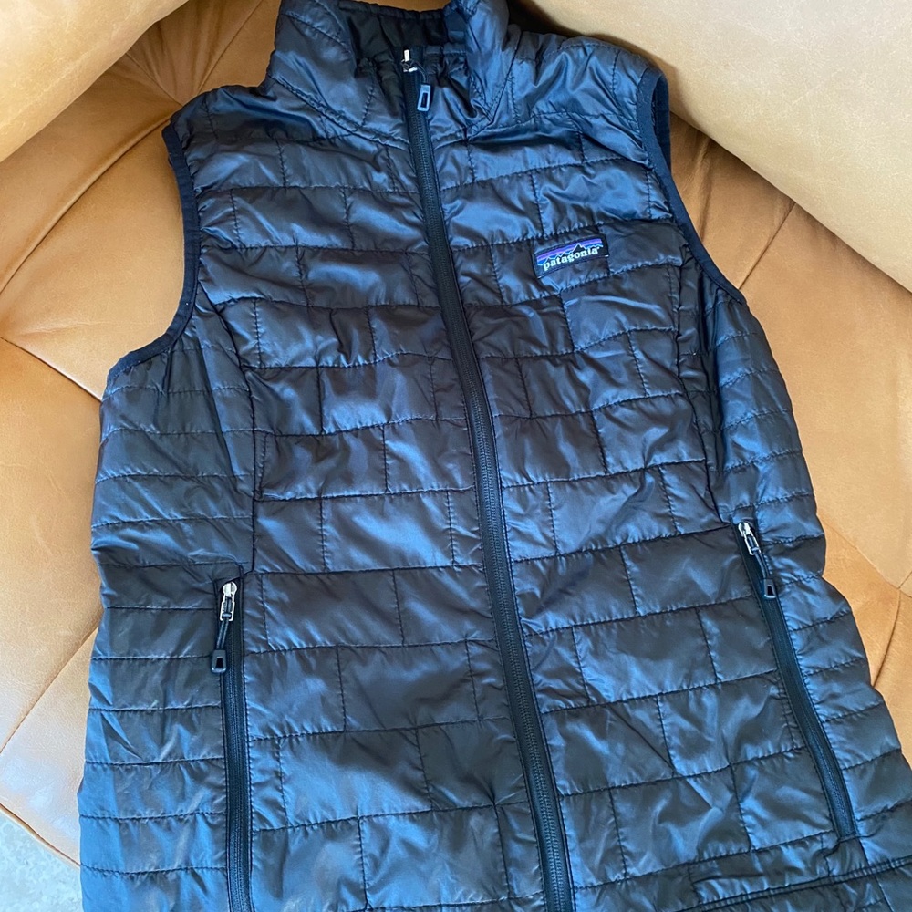 Patagonia vest small